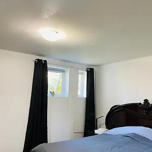 Signature Iii Space Share Canada Apartment