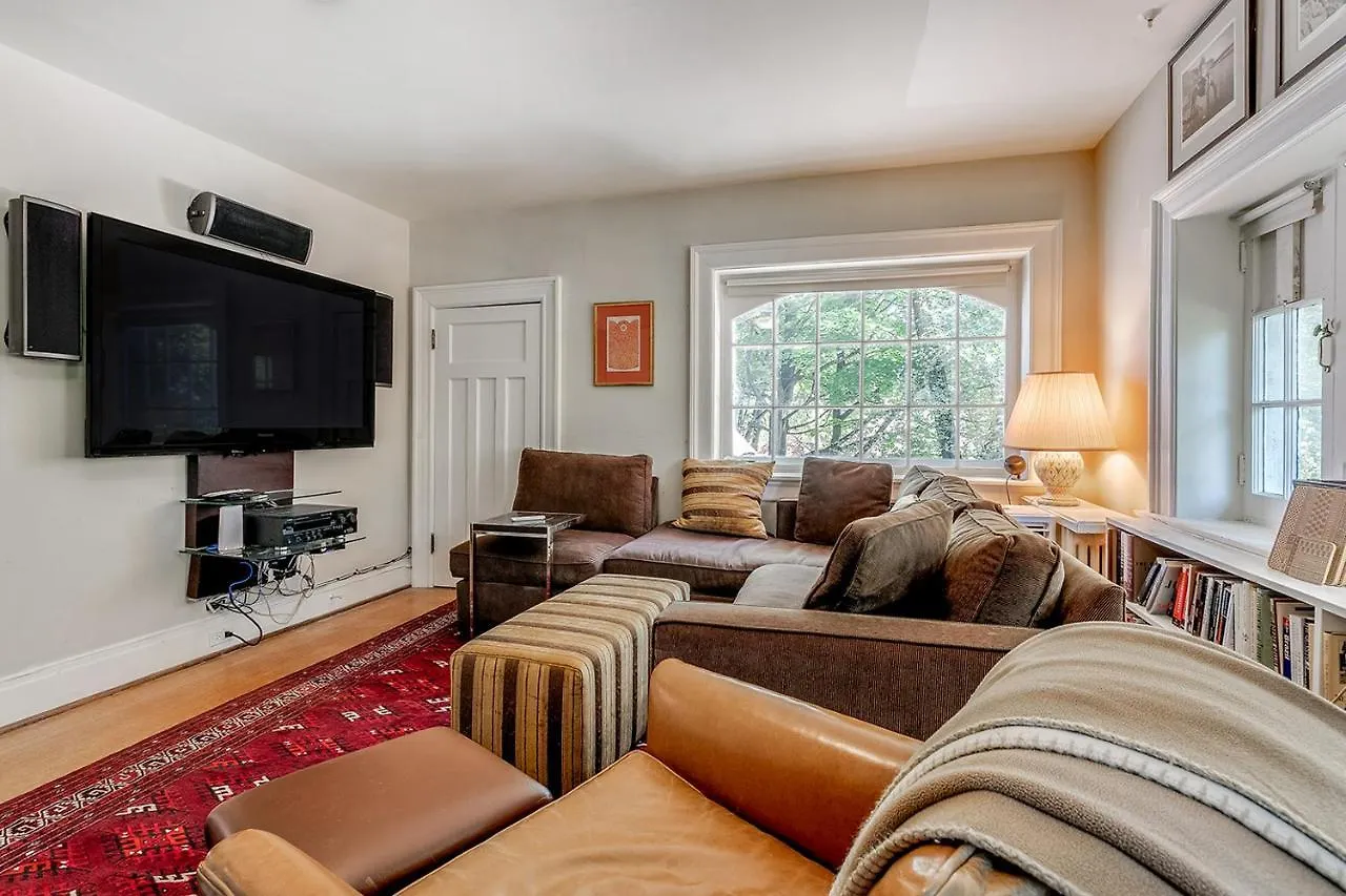 Four Bedroom Rosedale Home Toronto Holiday home