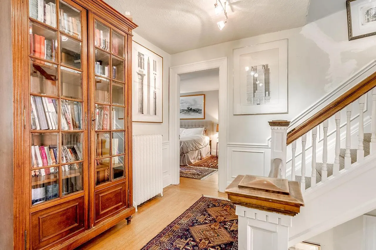 Four Bedroom Rosedale Home Toronto 0*,  Canada